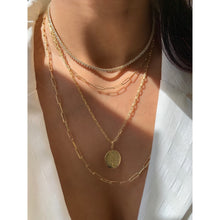 Load image into Gallery viewer, BYRDIE SEMI HOLLOW PAPERCLIP NECKLACE