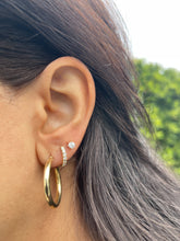 Load image into Gallery viewer, NAYELI DIAMOND STUD EARRINGS