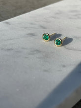 Load image into Gallery viewer, POPPY GREEN EMERALD ROUND STUDS