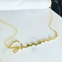 Load image into Gallery viewer, THINNY CUSTOM CURSIVE NAME NECKLACE
