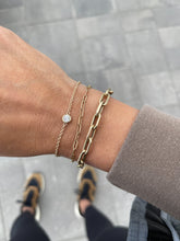 Load image into Gallery viewer, SLOANE SINGLE DIAMOND BRACELET
