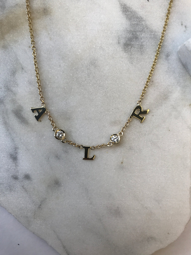 COLLANA GOLD LETTER DIAMOND BEZEL NECKLACE